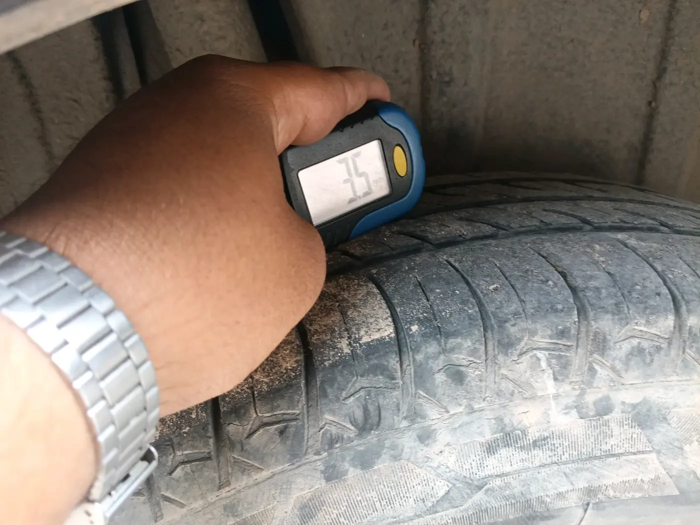2019 Maruti XL6 ALPHA AT, Petrol, Automatic, 87,067 km, tyre
