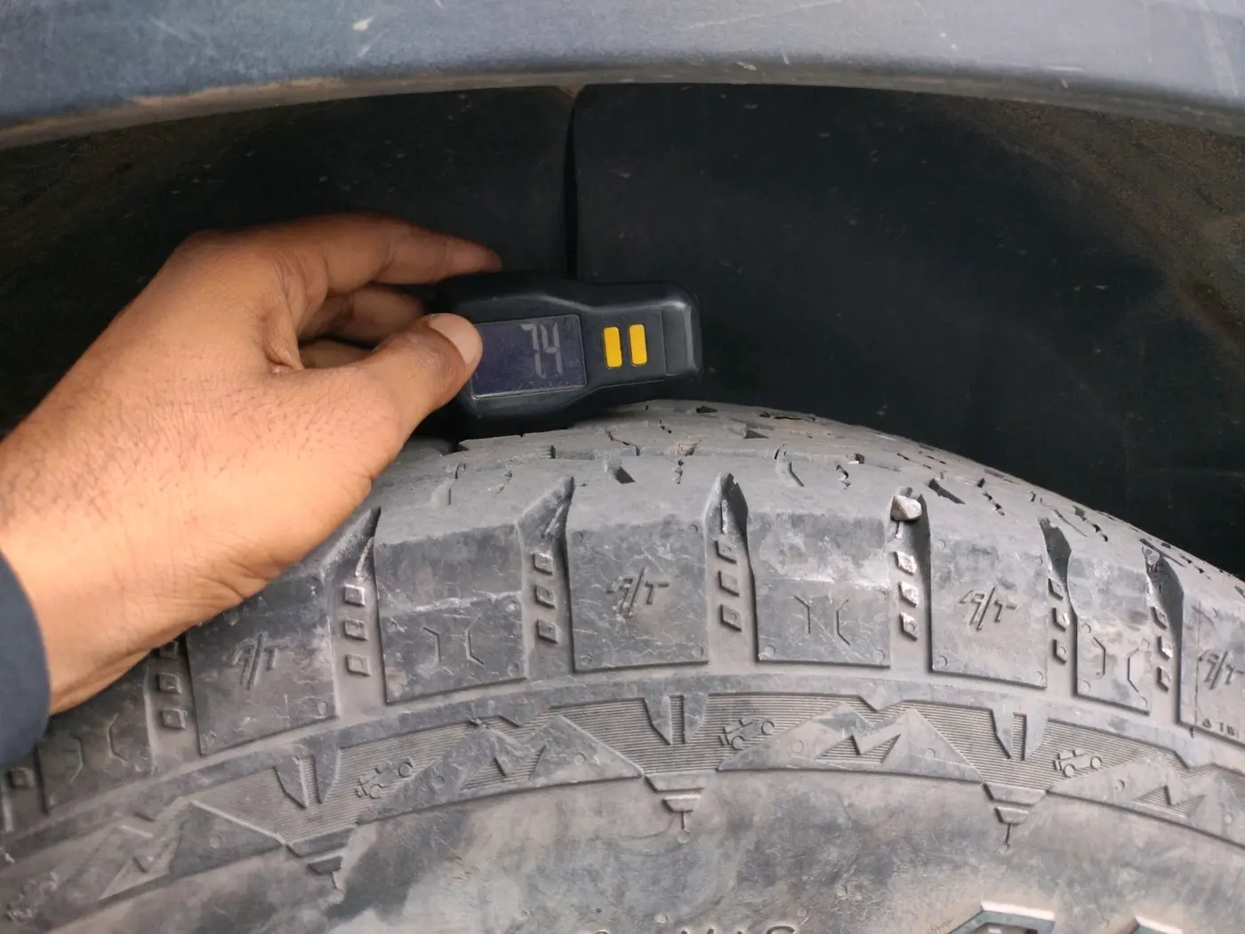 2022 Tata Safari XTA PLUS, Diesel, Automatic, 81,222 km, tyre