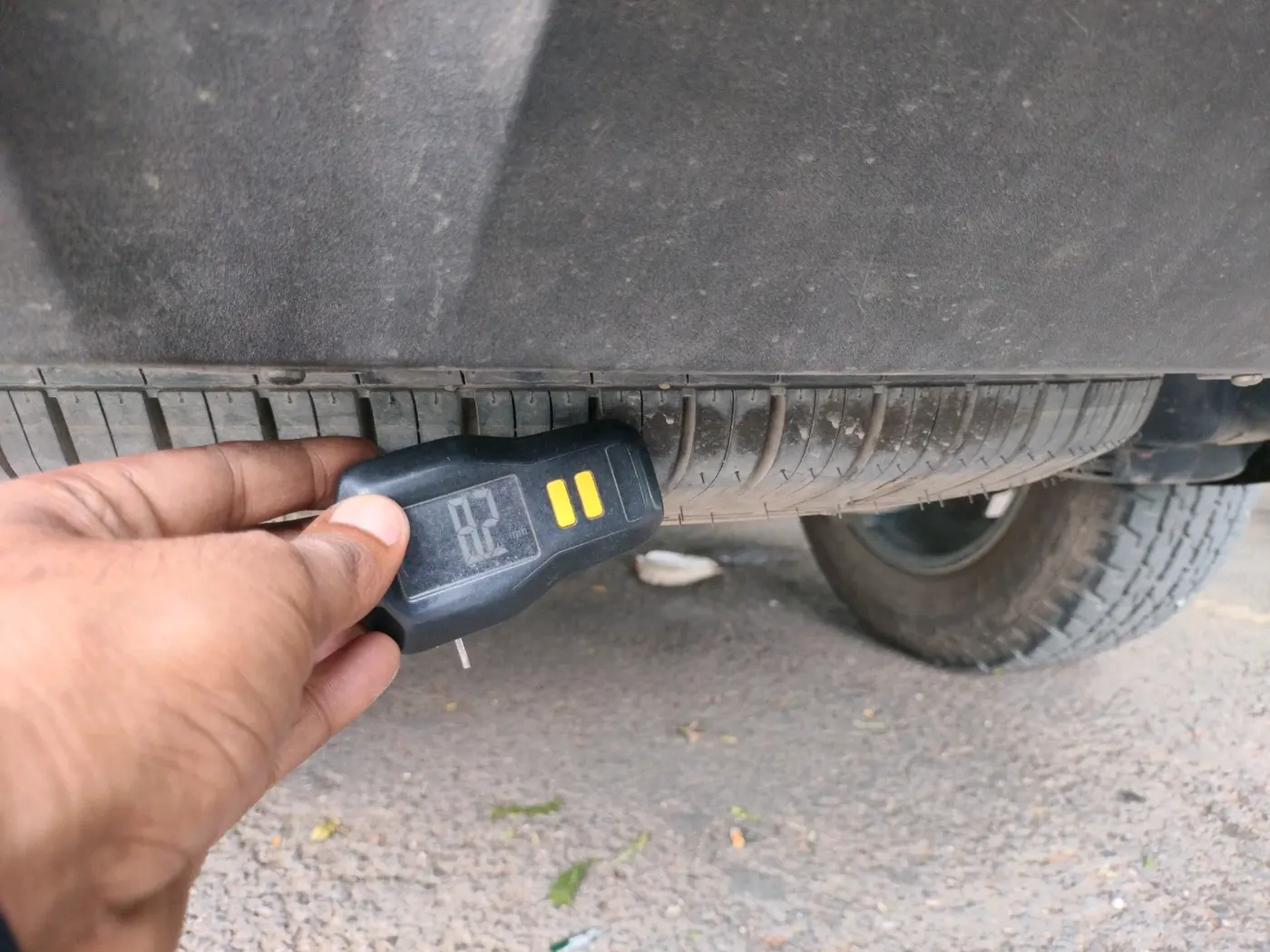 2022 Tata Safari XTA PLUS, Diesel, Automatic, 81,222 km, tyre