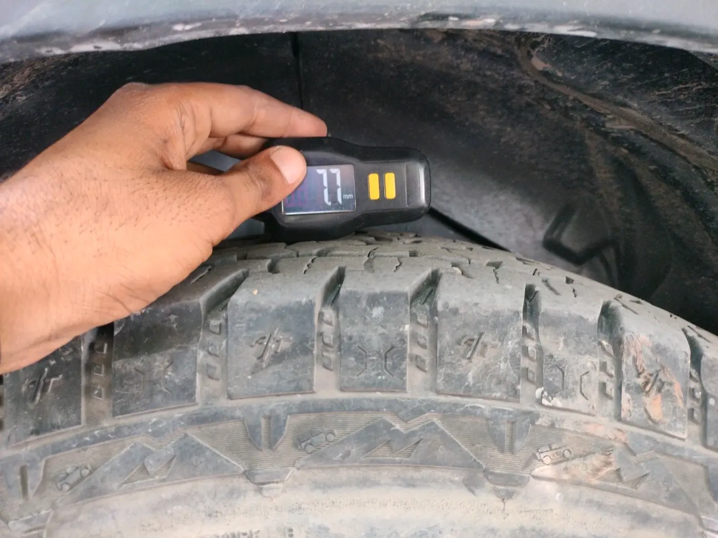 2022 Tata Safari XTA PLUS, Diesel, Automatic, 81,222 km, tyre