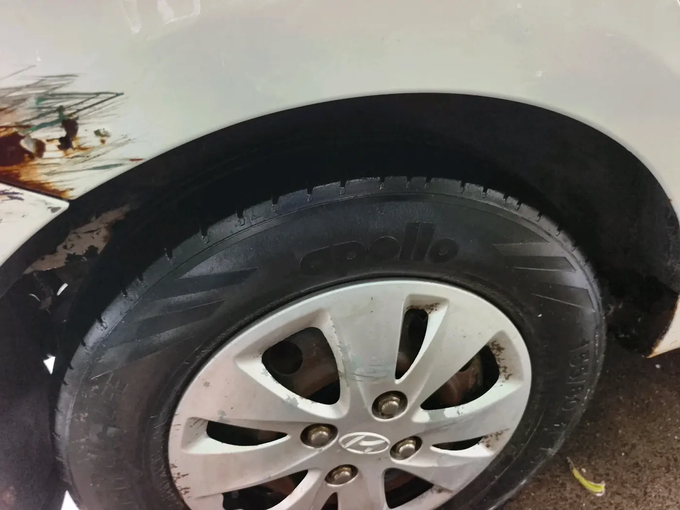 2011 Hyundai i10 MAGNA 1.2, CNG, Manual, 98,229 km, tyre