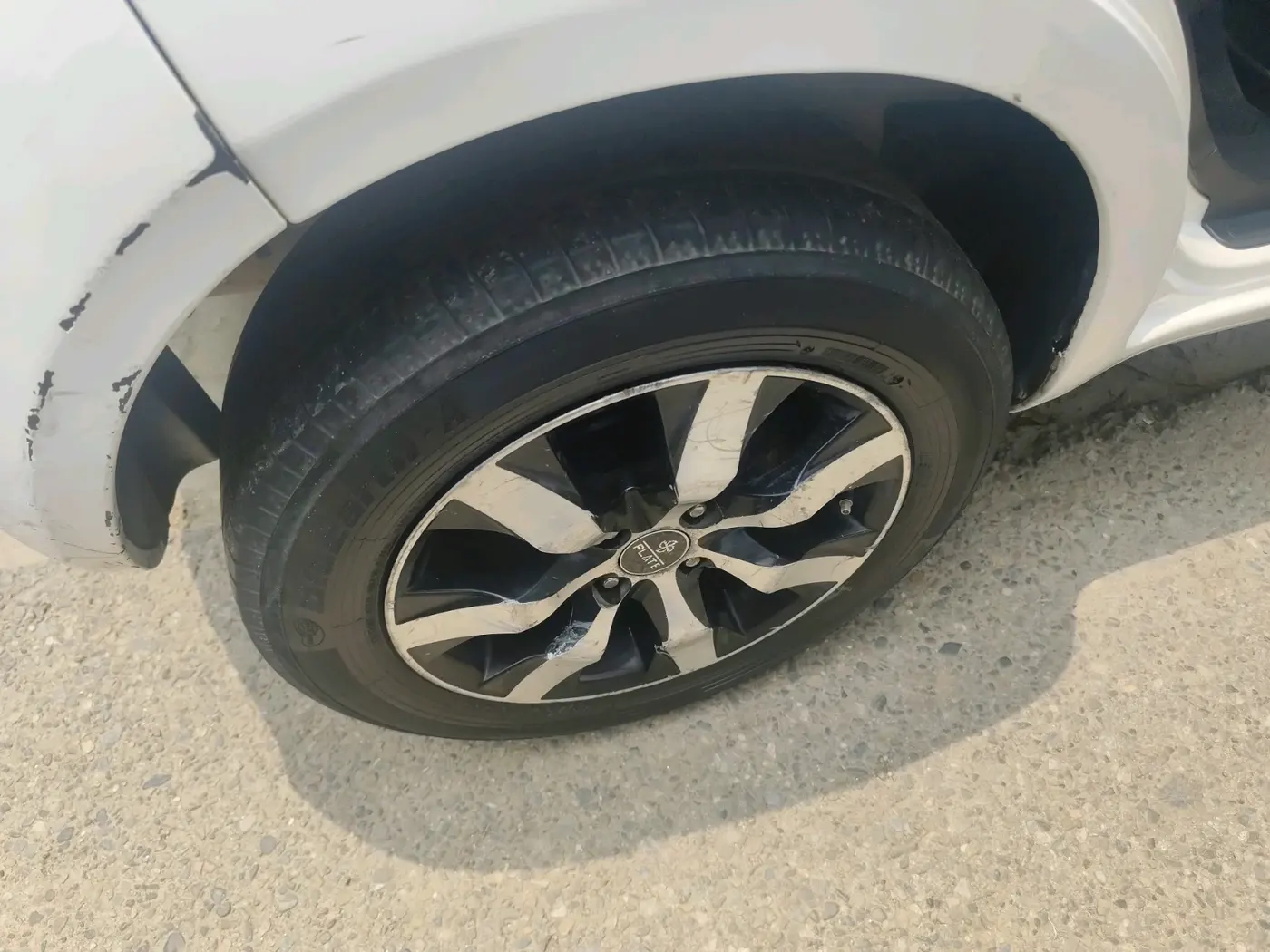 2014 Maruti Ritz VXI, Petrol, Manual, 2,04,518 km, tyre