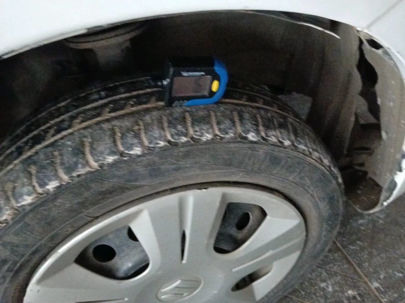 2011 Maruti Wagon R 1.0 VXI, Petrol, Manual, 1,08,199 km, tyre
