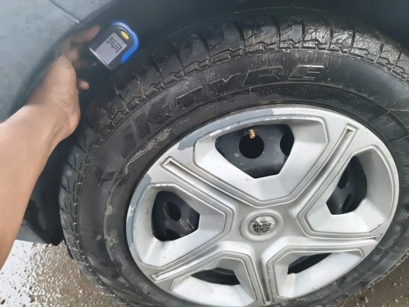 2020 Tata NEXON XM DIESEL, Diesel, Manual, 84,997 km, tyre