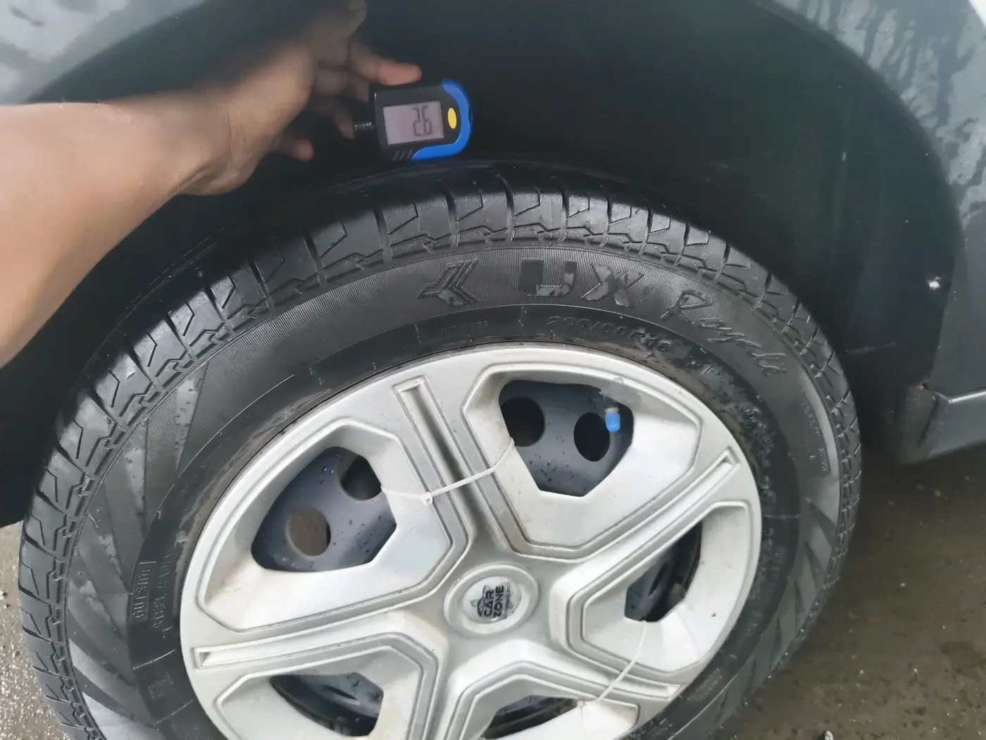 2020 Tata NEXON XM DIESEL, Diesel, Manual, 84,997 km, tyre