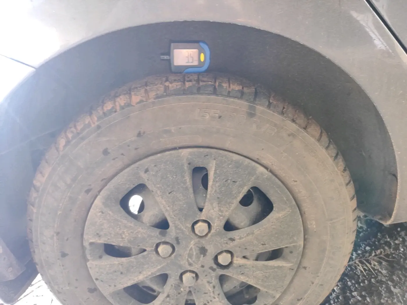 2013 Hyundai i10 SPORTZ 1.2, CNG, Manual, 86,904 km, tyre