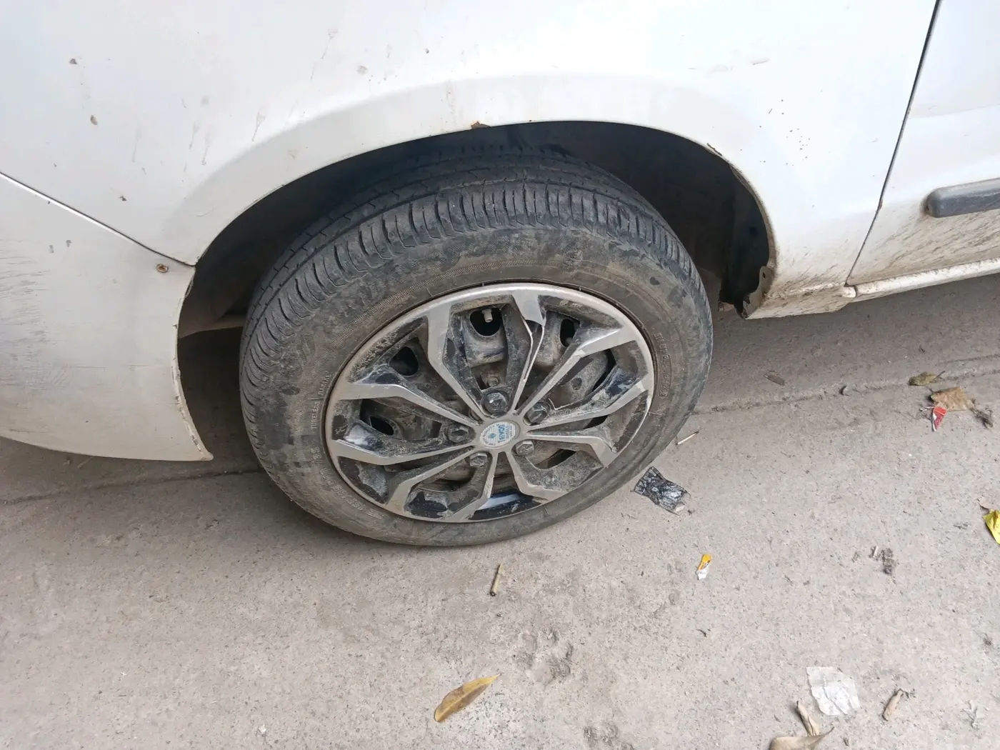 2012 Maruti Alto K10 VXI, Petrol, Manual, 1,31,404 km, tyre