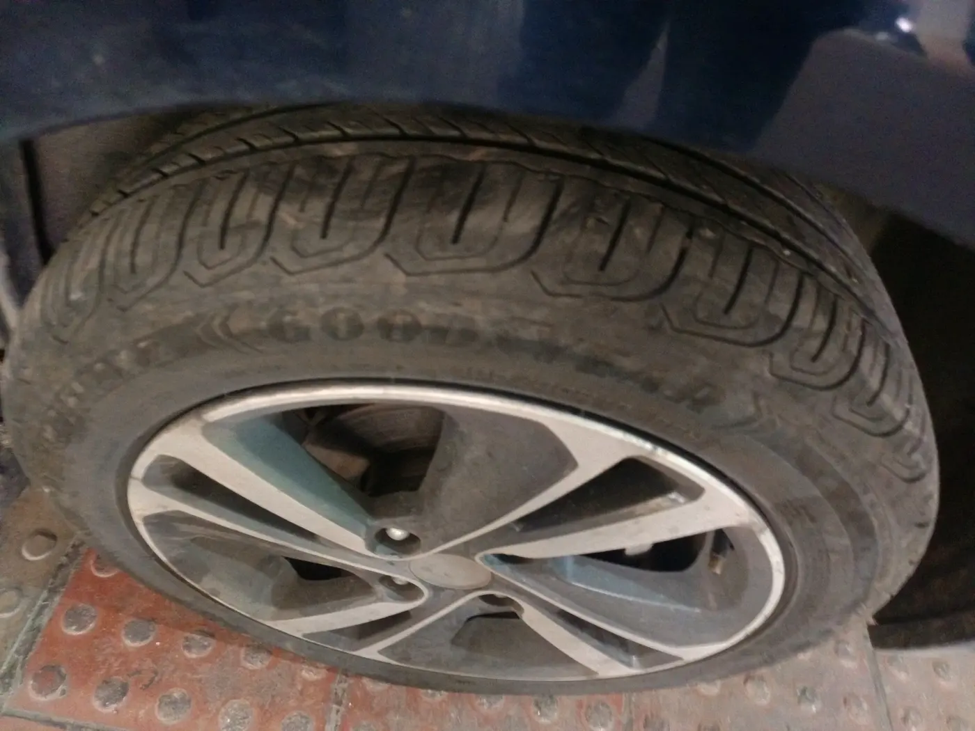 2023 Tata ALTROZ XZ DIESEL, Diesel, Manual, 13,451 km, tyre