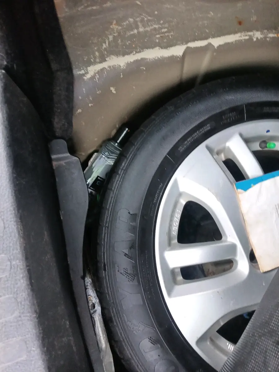 2012 Maruti Swift Dzire ZDI, Diesel, Manual, 98,984 km, tyre
