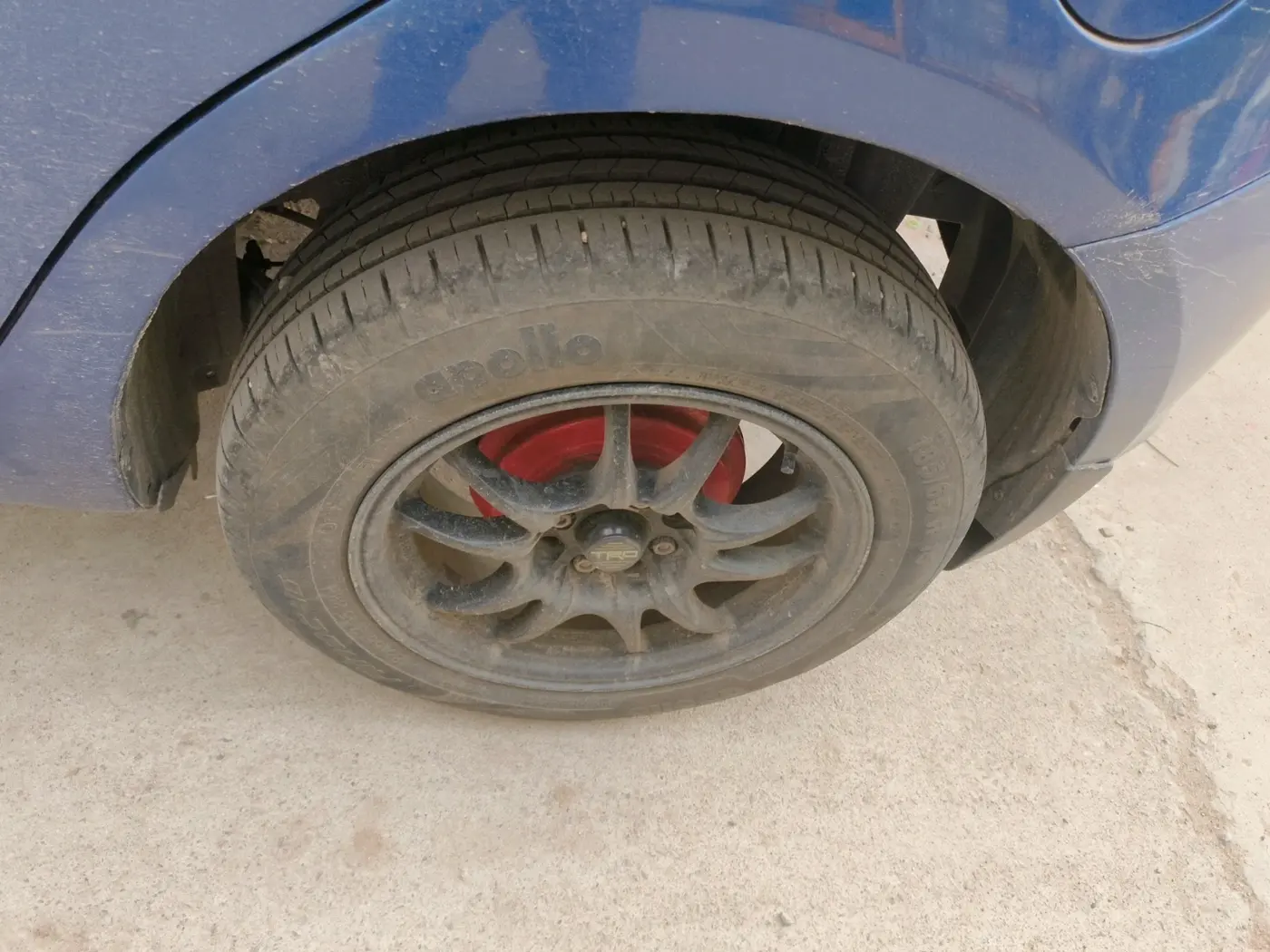 2013 Maruti Swift VDI, Diesel, Manual, 90,157 km, tyre