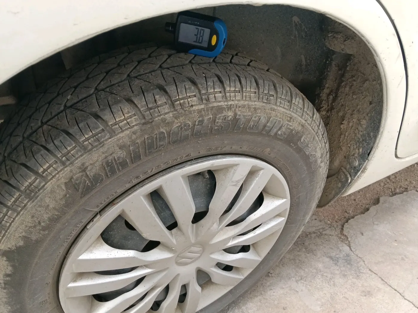2019 Maruti Dzire VXI, Petrol, Manual, 3,05,547 km, tyre