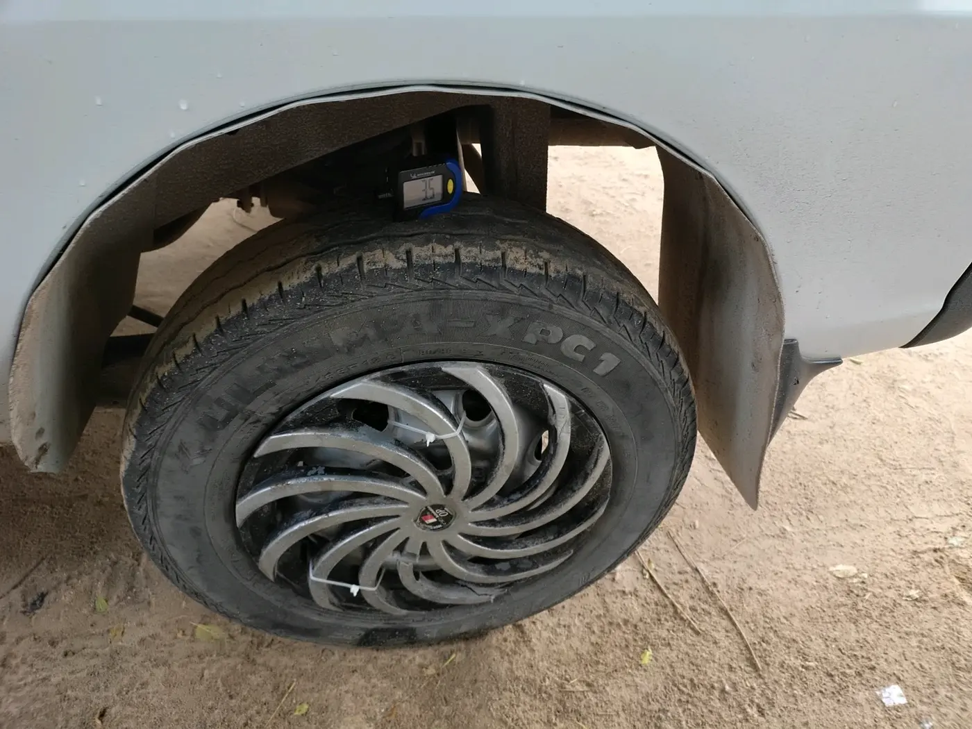 2022 Maruti Eeco 5 STR AC CNG (O), CNG, Manual, 61,374 km, tyre