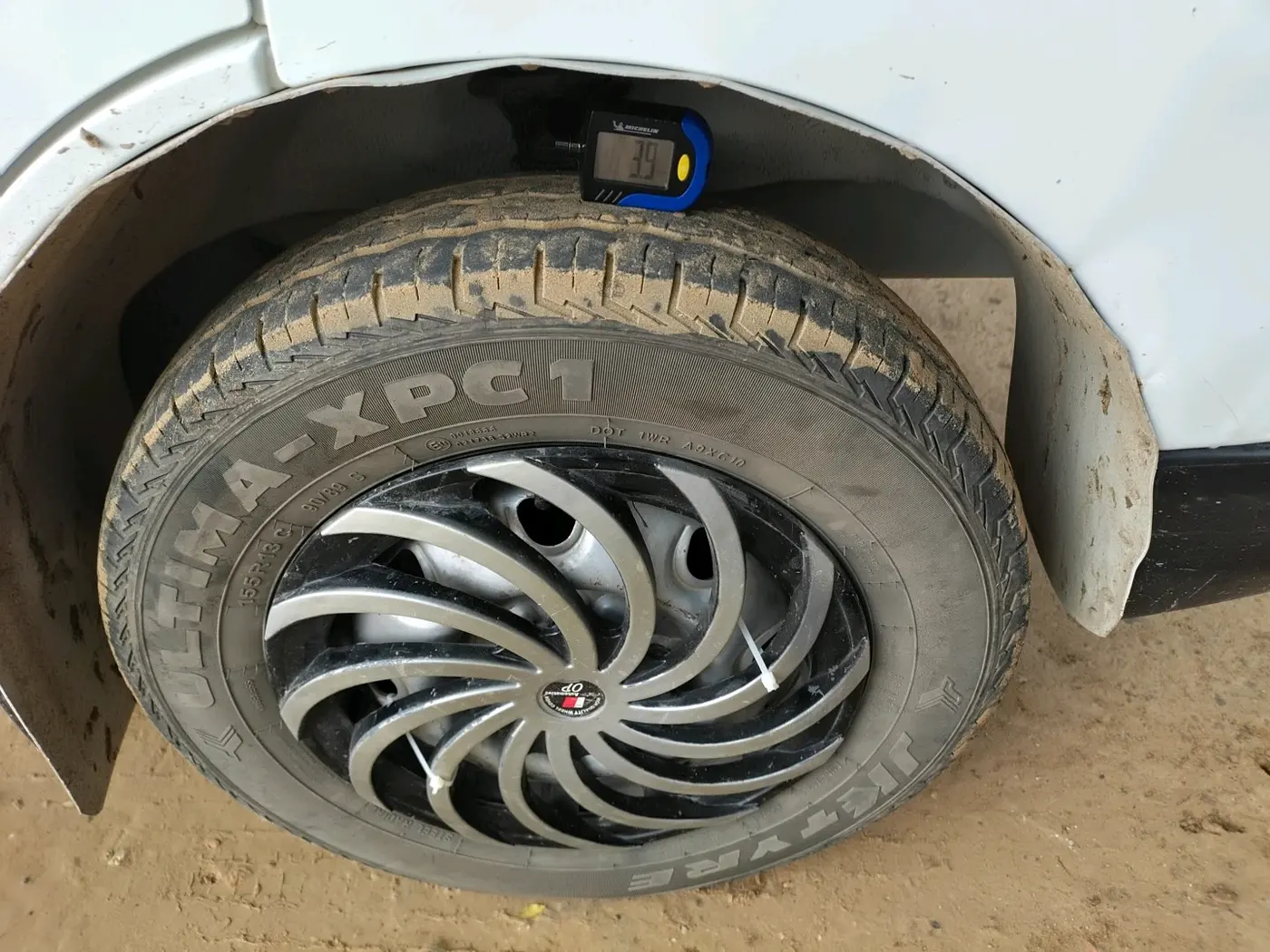2022 Maruti Eeco 5 STR AC CNG (O), CNG, Manual, 61,374 km, tyre
