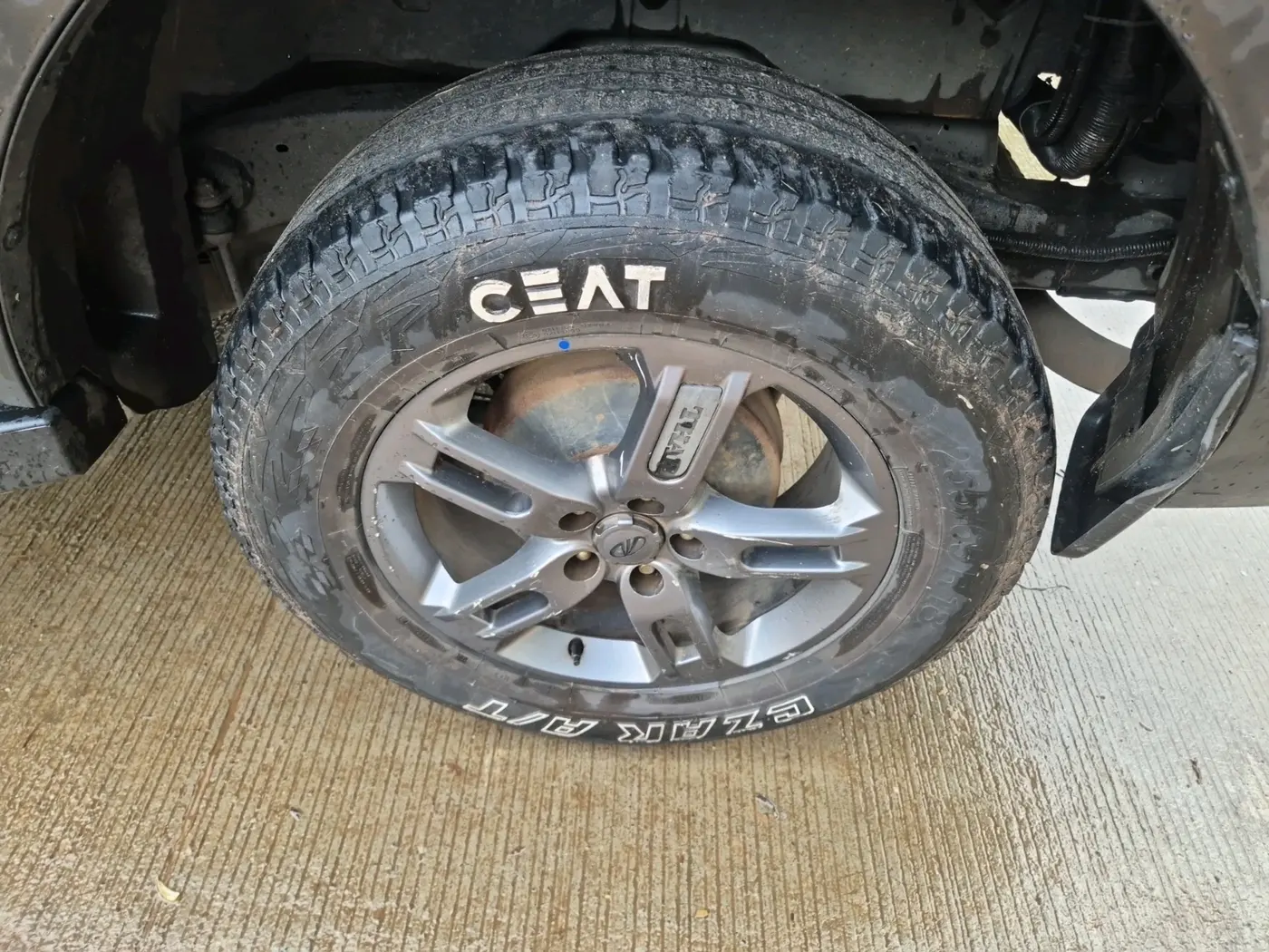 2021 Mahindra Thar LX  P 4WD AT CONVERTIBLE, Petrol, Automatic, 60,232 km, tyre