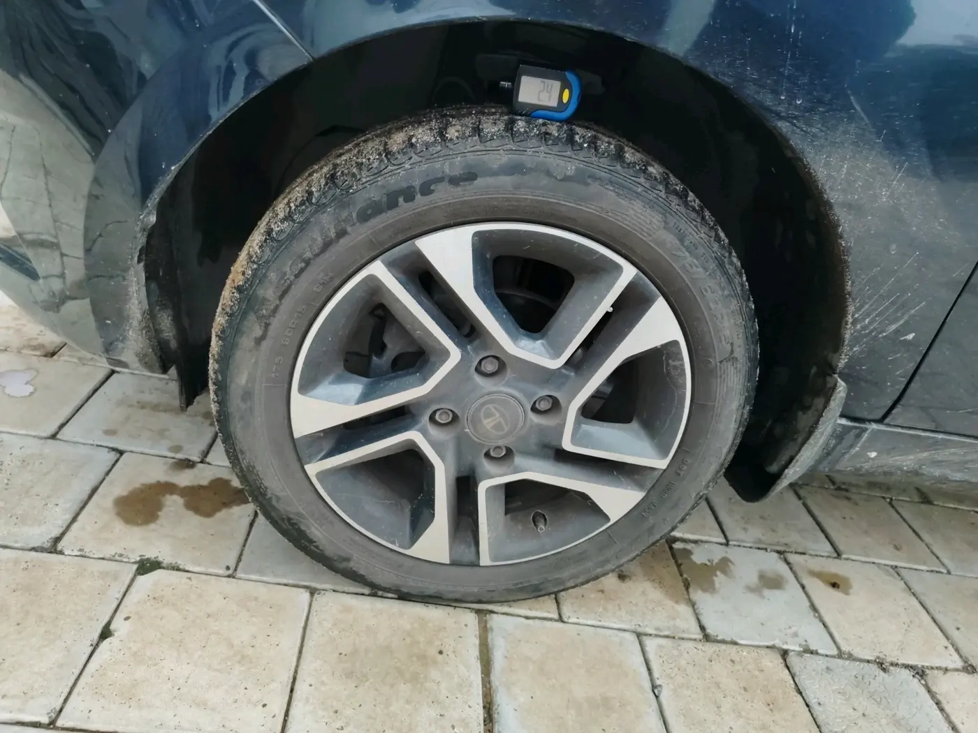2018 Tata TIGOR XZ PLUS PETROL, Petrol, Manual, 41,229 km, tyre