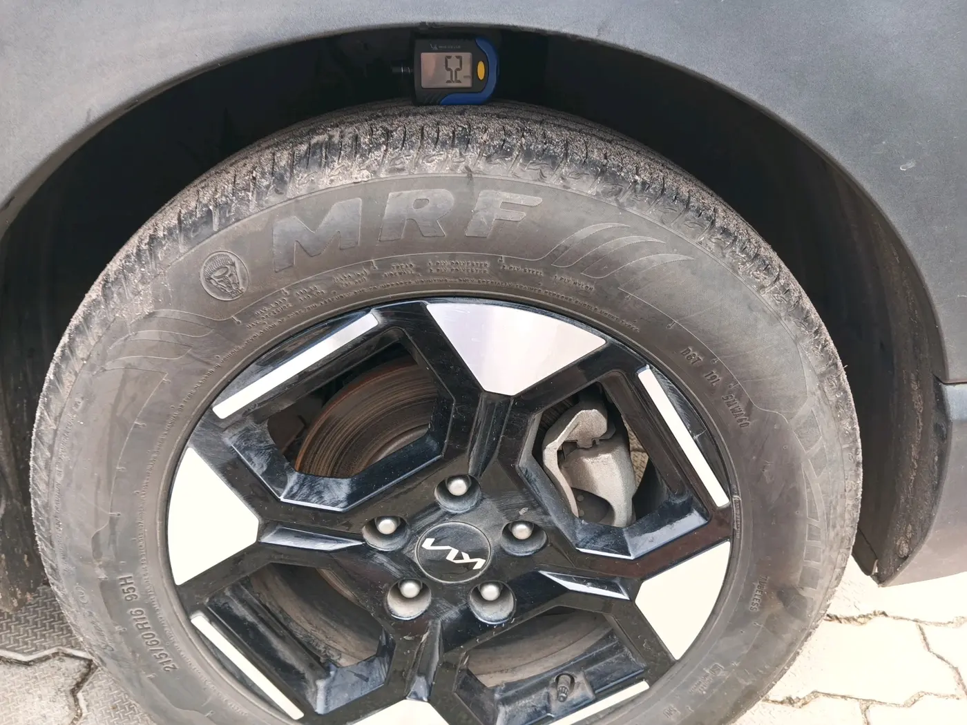 2025 KIA SYROS HTX 1.5 Diesel 6MT, Diesel, Manual, 29,158 km, tyre