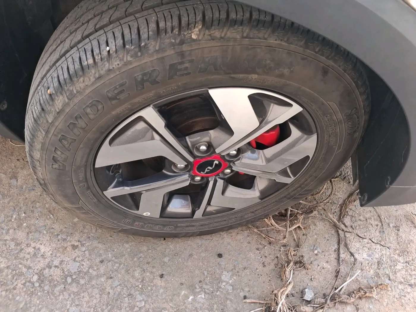 2022 KIA SONET GTX PLUS 1.5, Diesel, Manual, 6,153 km, tyre