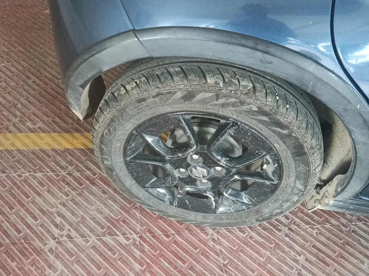 2020 Maruti IGNIS ALPHA 1.2 AMT, Petrol, Automatic, 61,711 km, tyre