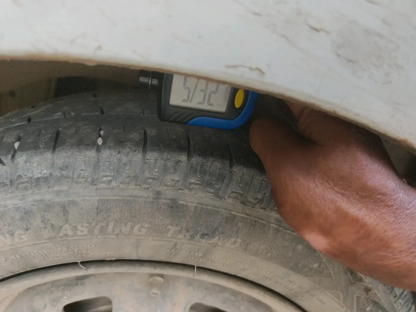 2017 Maruti Alto K10 VXI, CNG, Manual, 1,35,258 km, tyre