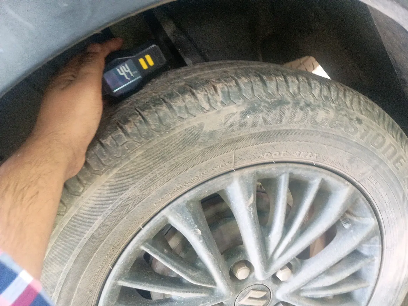 2021 Maruti XL6 ALPHA AT, Petrol, Automatic, 1,69,599 km, tyre