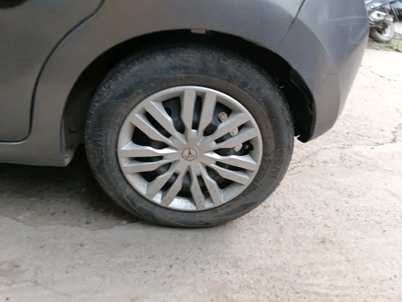2015 Maruti Celerio VXI, CNG, Manual, 1,32,372 km, tyre