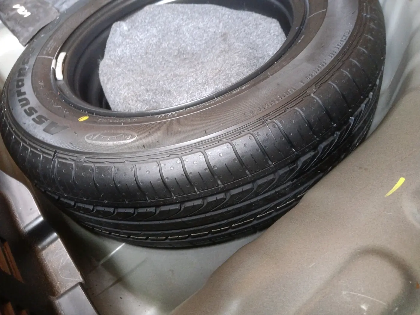 2022 KIA SONET HTK PLUS 1.2, Petrol, Manual, 35,365 km, tyre