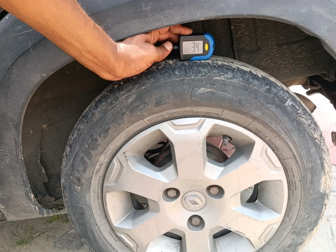 2019 Renault Kwid CLIMBER 1.0 AMT, CNG, Automatic, 75,016 km, tyre