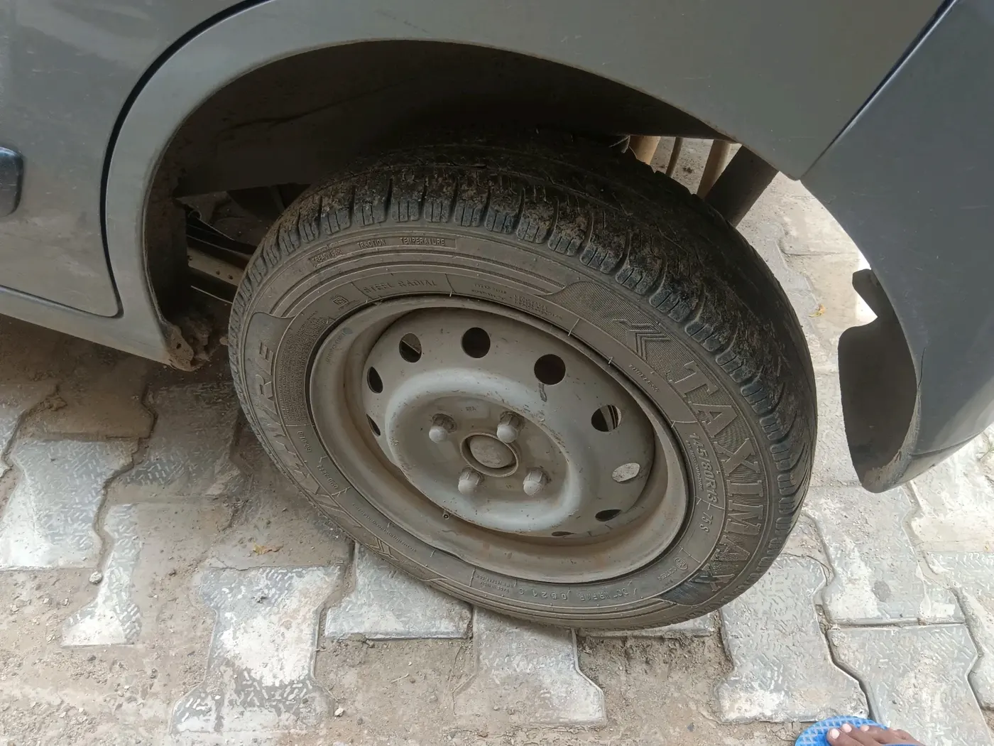 2018 Maruti Wagon R 1.0 LXI CNG, CNG, Manual, 91,767 km, tyre
