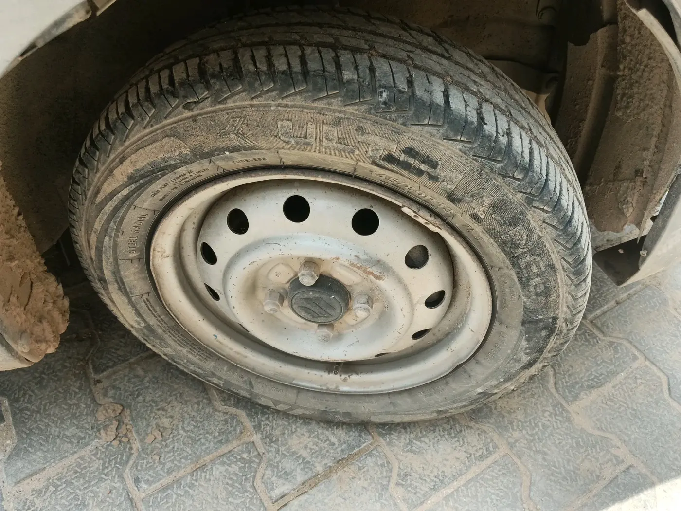 2018 Maruti Wagon R 1.0 LXI CNG, CNG, Manual, 91,767 km, tyre