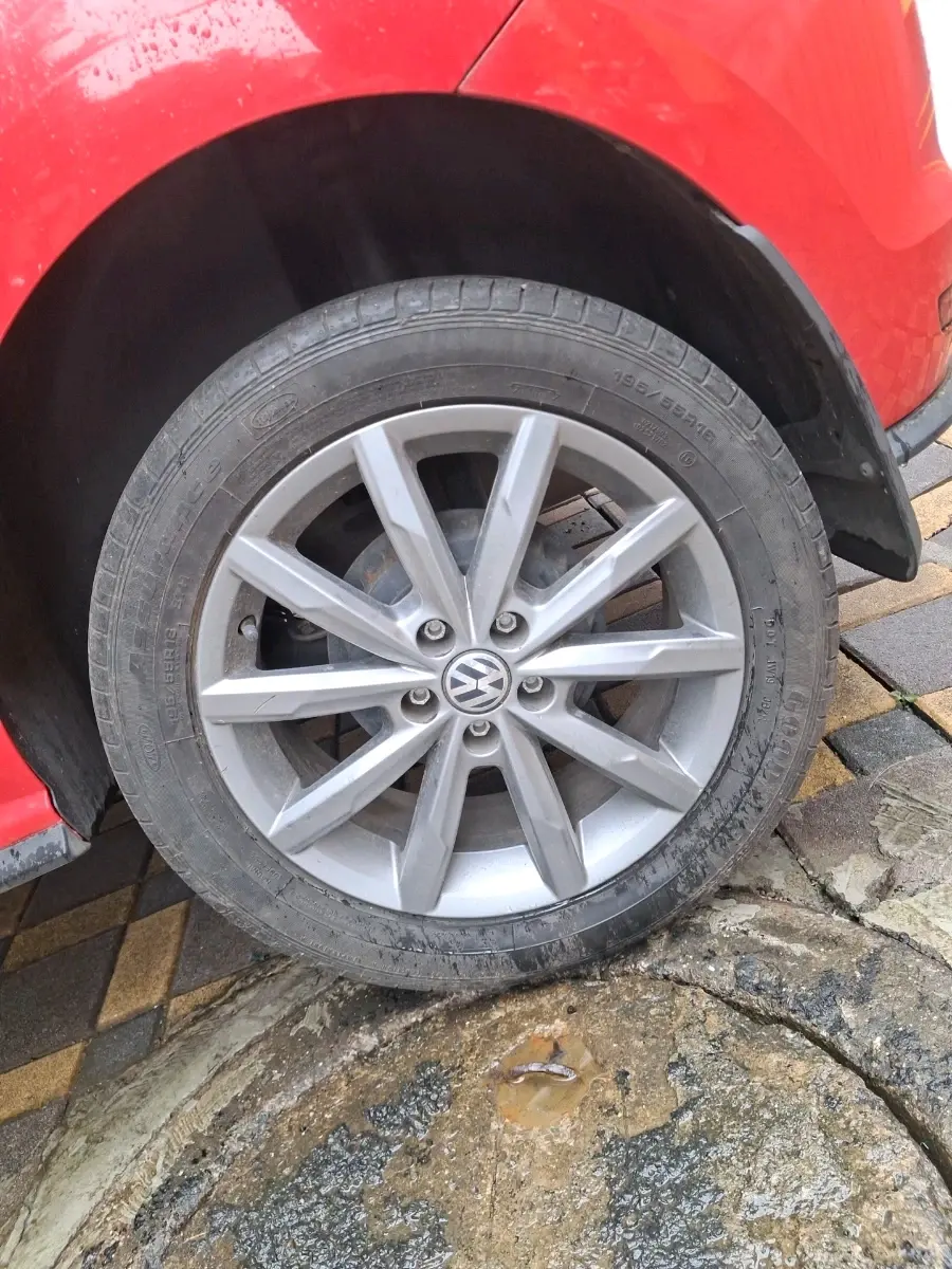 2021 Volkswagen Polo HIGHLINE PLUS 1.0L TSI AT, Petrol, Automatic, 17,908 km, tyre