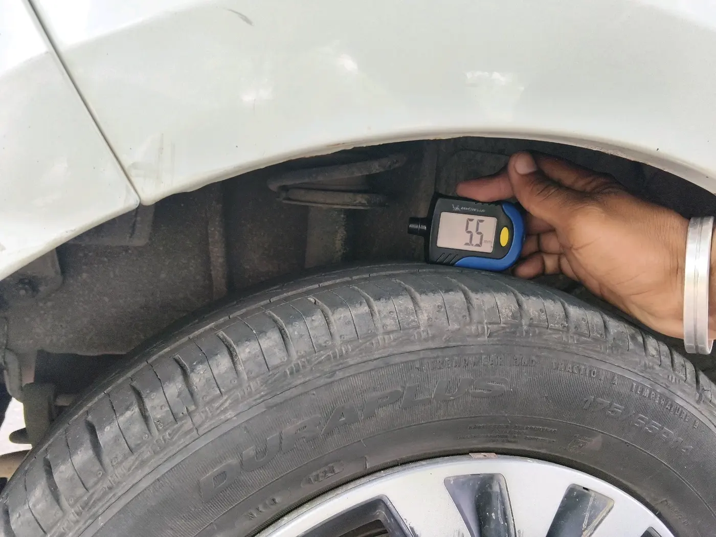 2019 Tata Tiago XZ PETROL, Petrol, Manual, 61,820 km, tyre