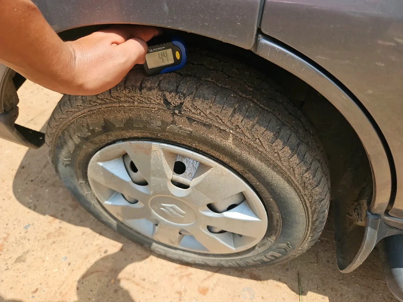 2023 Maruti Eeco 5 STR AC, Petrol, Manual, 23,353 km, tyre