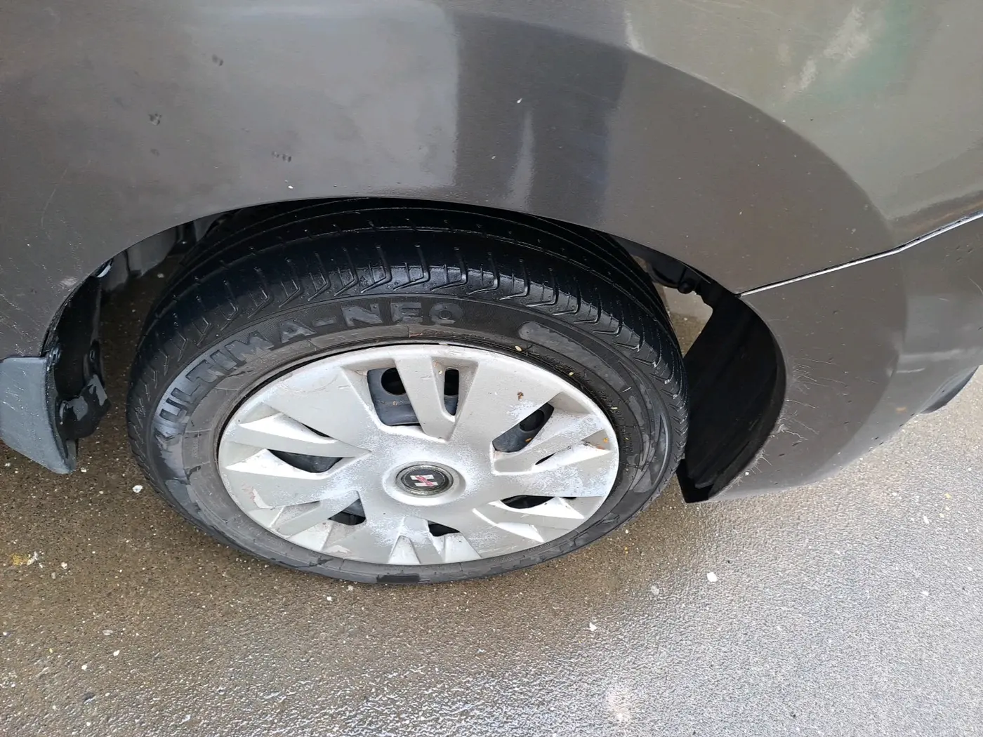 2013 Maruti Wagon R 1.0 VXI, Petrol, Manual, 1,17,593 km, tyre