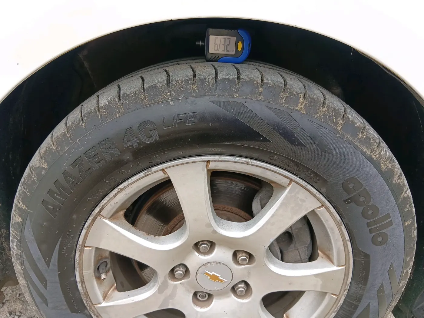 2011 Chevrolet Cruze LTZ, Diesel, Manual, 1,28,562 km, tyre