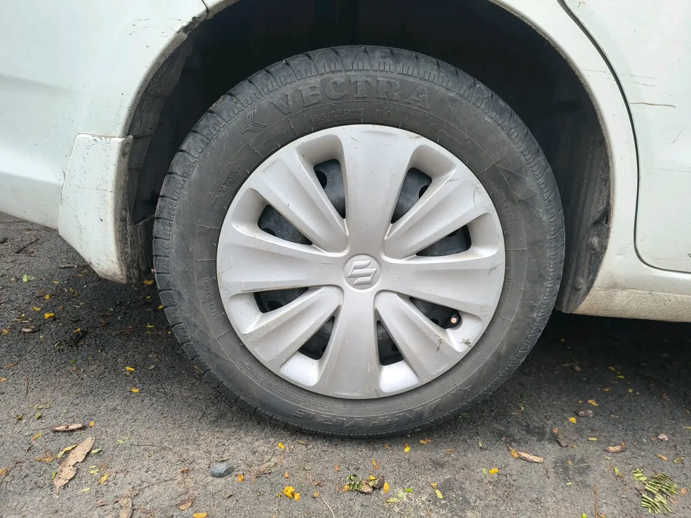 2017 Maruti Ertiga VDI SHVS, Diesel, Manual, 99,514 km, tyre