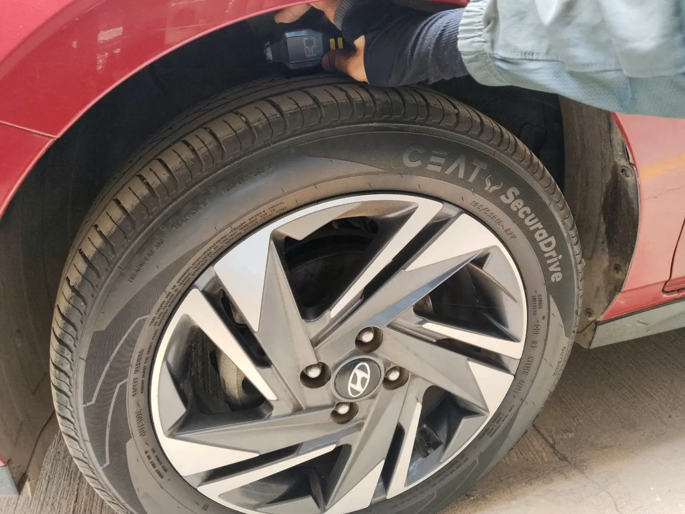 2022 Hyundai NEW I20 ASTA (O) 1.2 MT, Petrol, Manual, 21,163 km, tyre