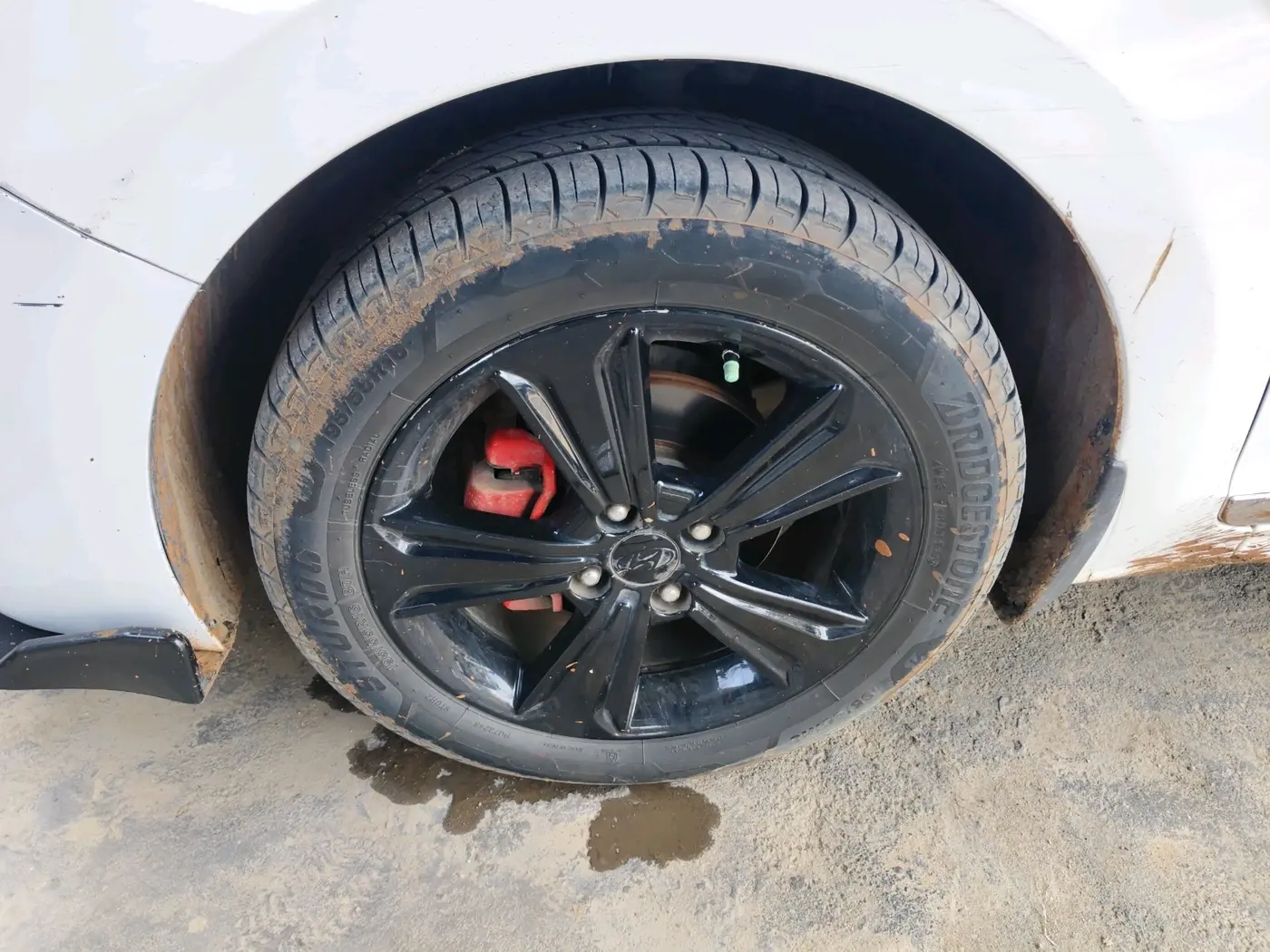 2019 Hyundai Verna 1.6 VTVT SX + AT, Petrol, Automatic, 77,658 km, tyre