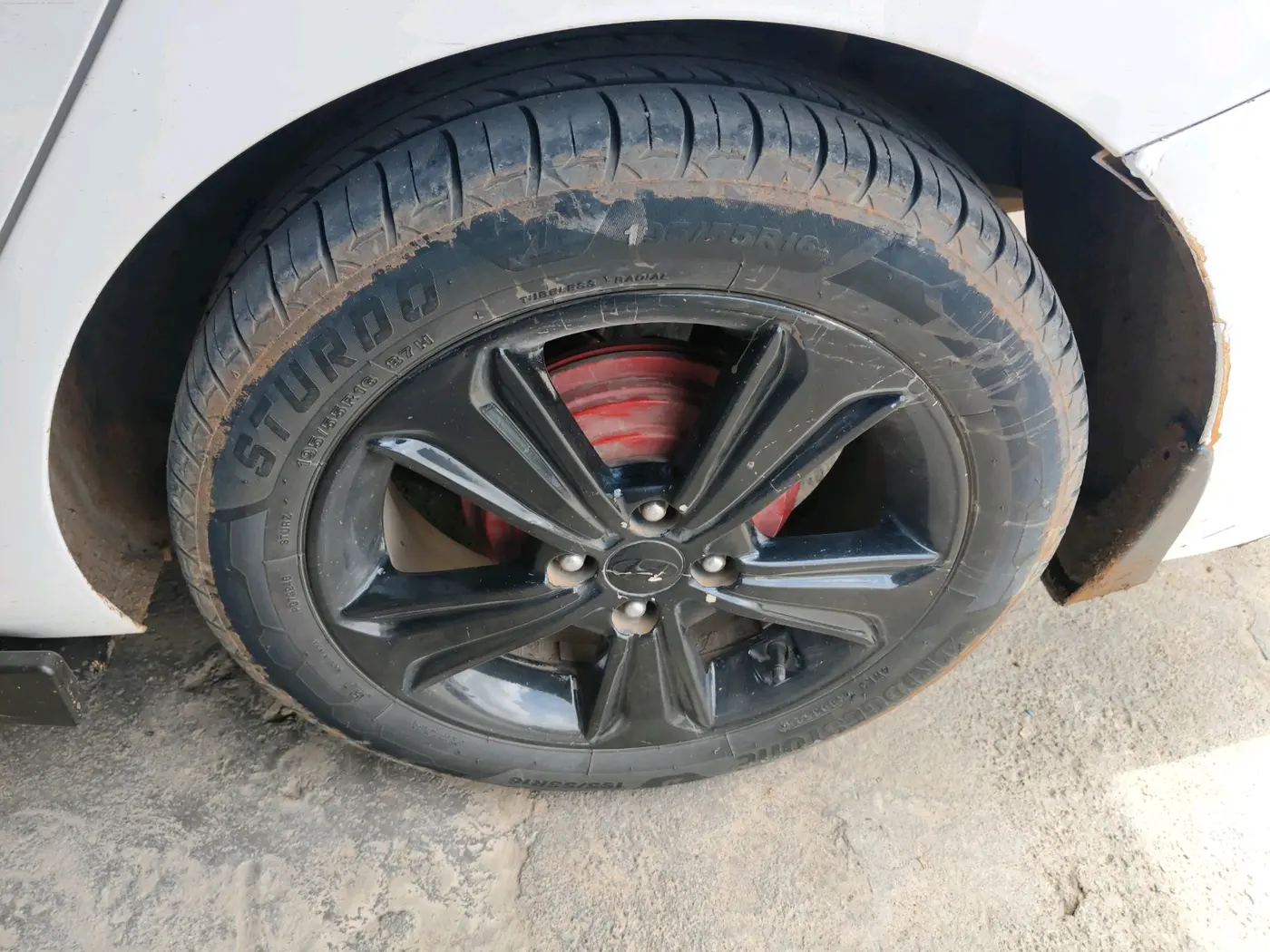 2019 Hyundai Verna 1.6 VTVT SX + AT, Petrol, Automatic, 77,658 km, tyre