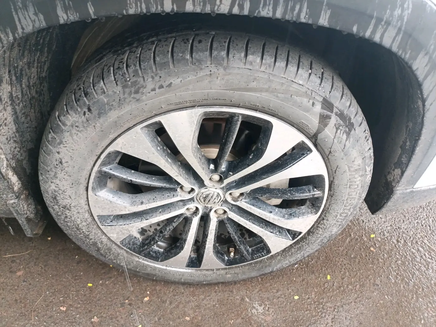 2022 MG HECTOR SHARP 2.0 DIESEL, Diesel, Manual, 38,688 km, tyre