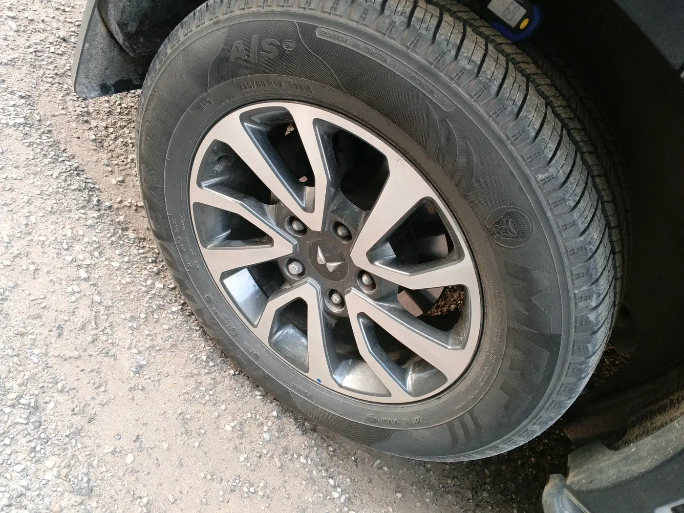 2024 Mahindra SCORPIO-N Z8 L PETROL AT 7 STR, Petrol, Automatic, 24,380 km, tyre