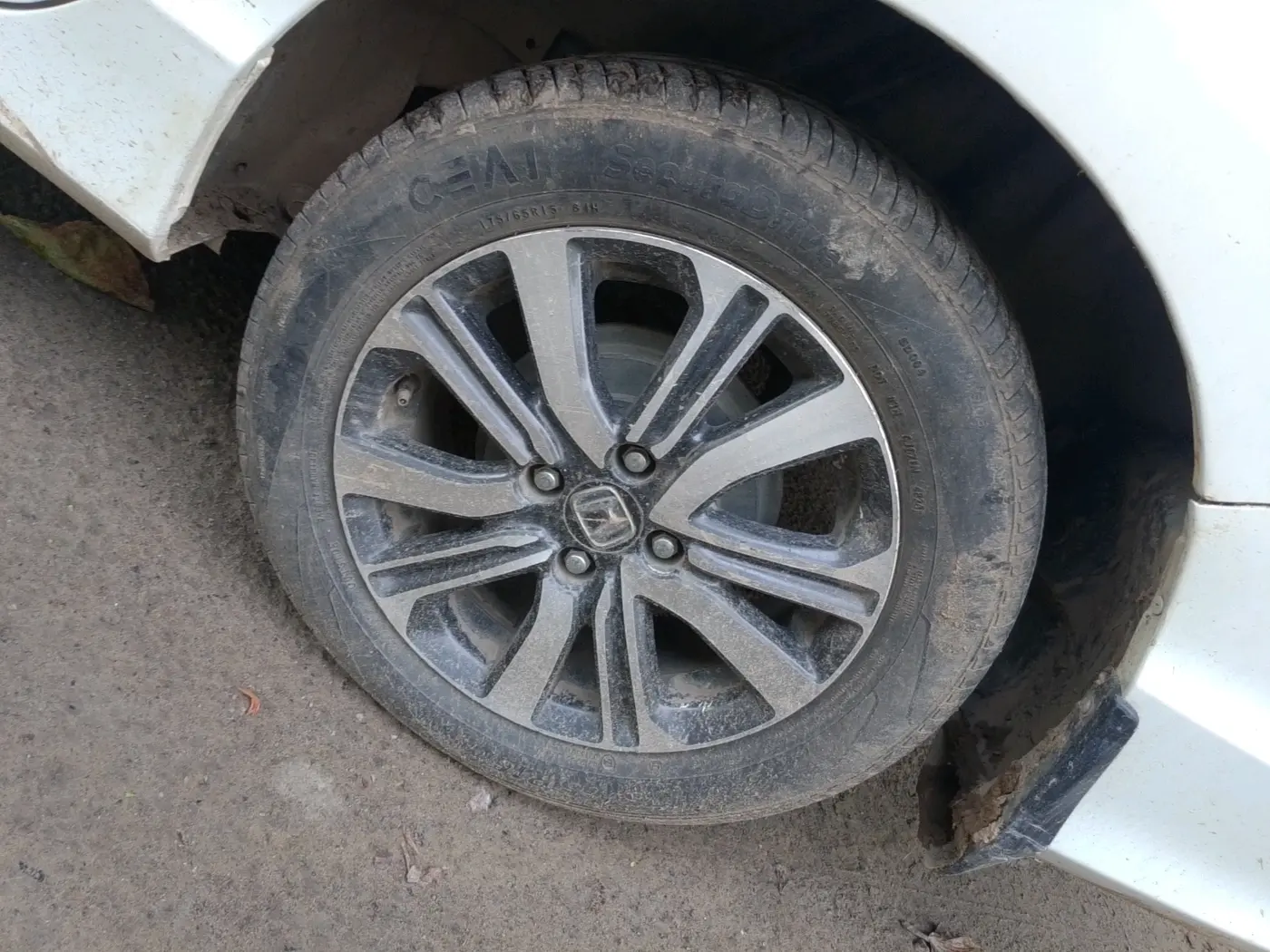 2019 Honda City 1.5L I-VTEC V MT, Petrol, Manual, 77,382 km, tyre