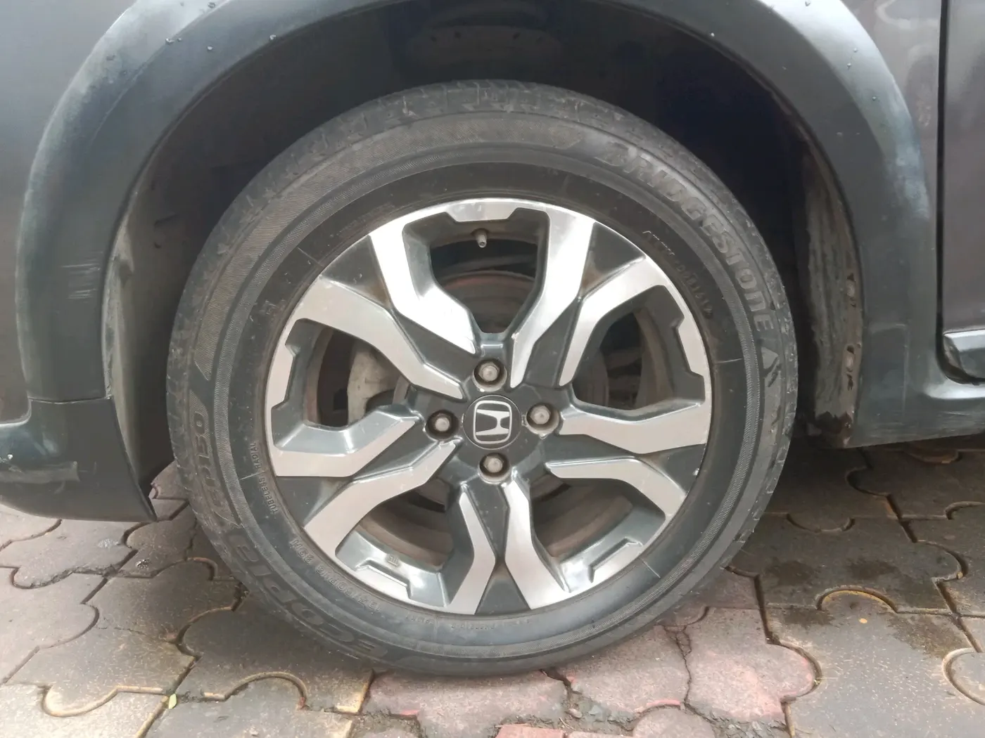 2017 Honda WR-V 1.5L I-DTEC VX MT, Diesel, Manual, 37,837 km, tyre