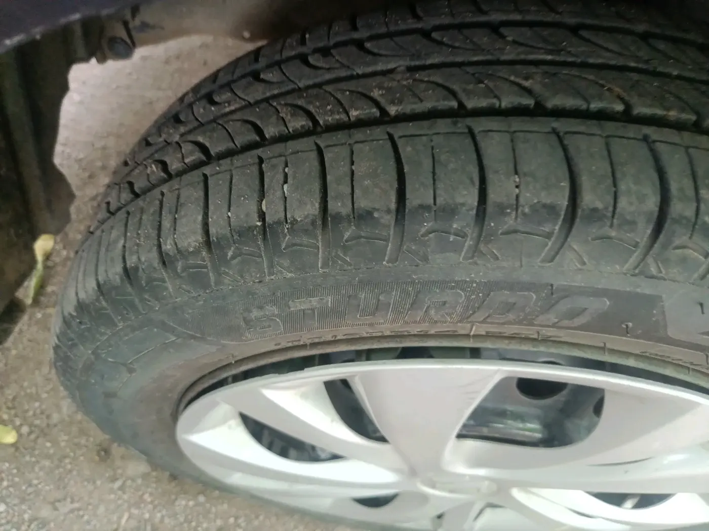 2018 Maruti Wagon R 1.0 VXI AMT, Petrol, Automatic, 80,867 km, tyre
