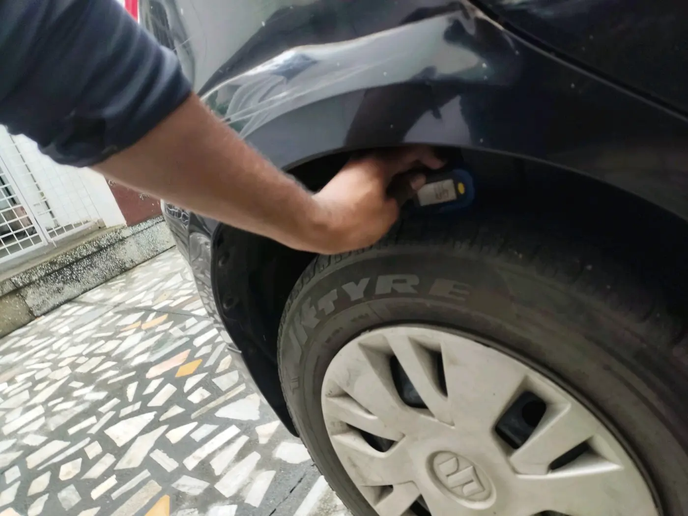 2012 Maruti Swift VXI, Petrol, Manual, 1,15,857 km, tyre