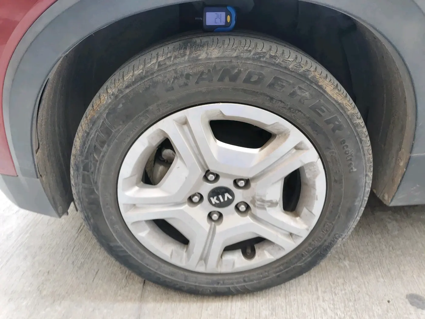 2020 KIA SONET HTX 1.5, Diesel, Manual, 76,220 km, tyre