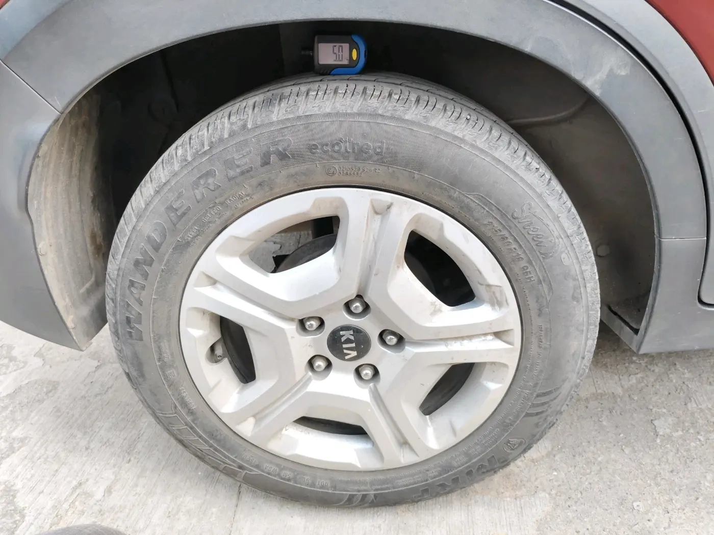 2020 KIA SONET HTX 1.5, Diesel, Manual, 76,220 km, tyre