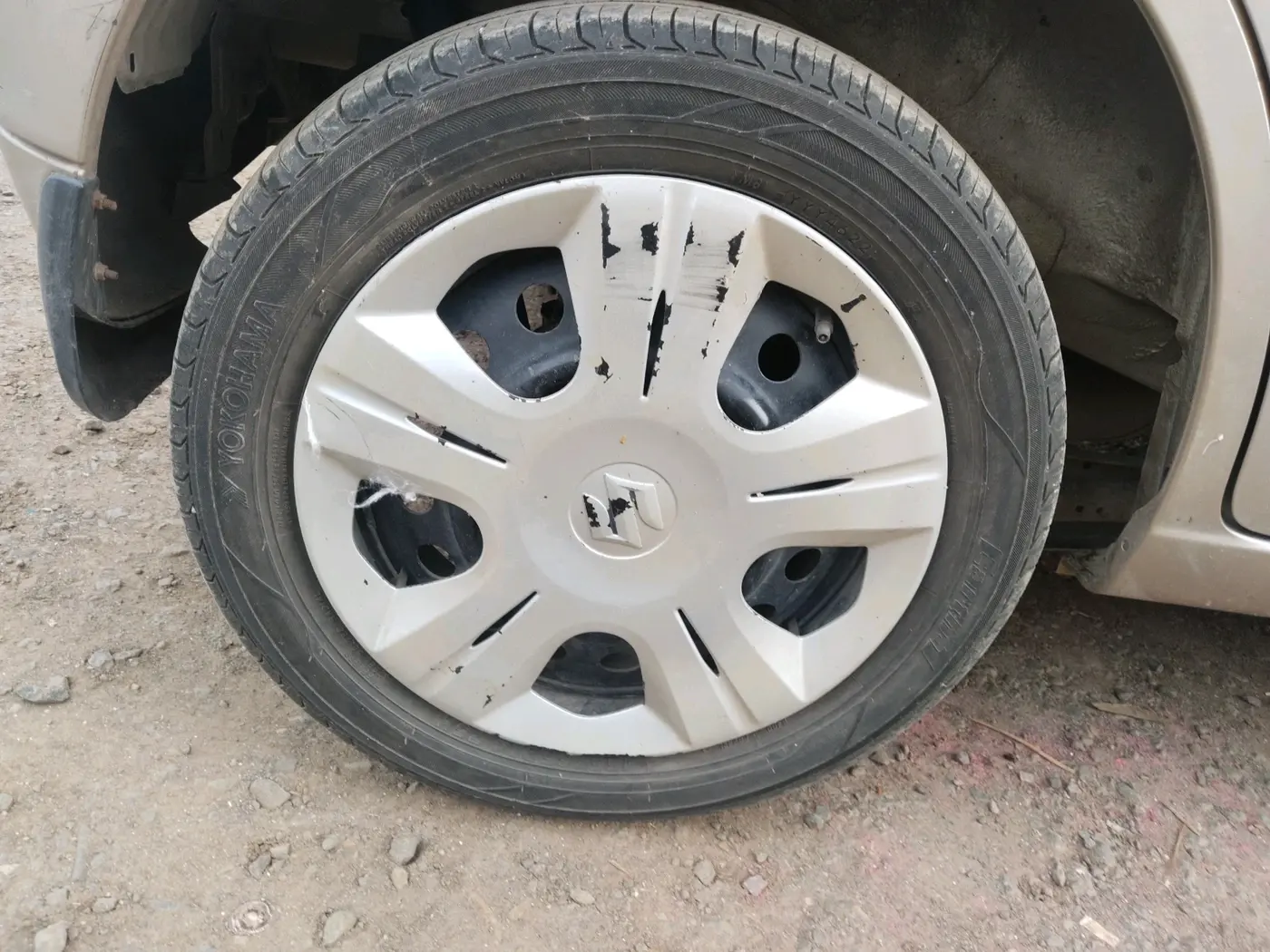 2014 Maruti Wagon R 1.0 VXI, Petrol, Manual, 32,890 km, tyre