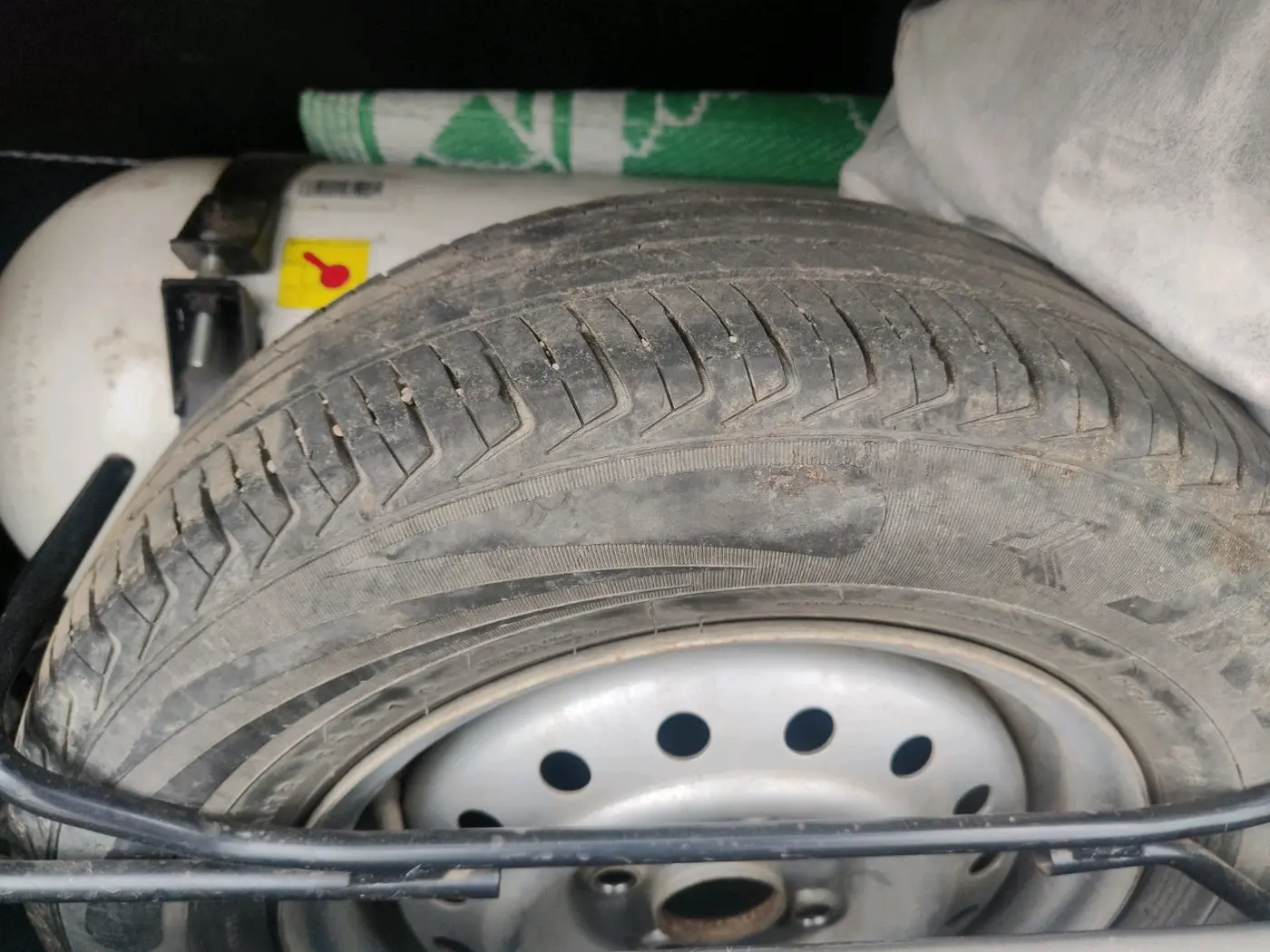 2022 Maruti New Wagon-R LXI CNG (O) 1.0, CNG, Manual, 51,943 km, tyre