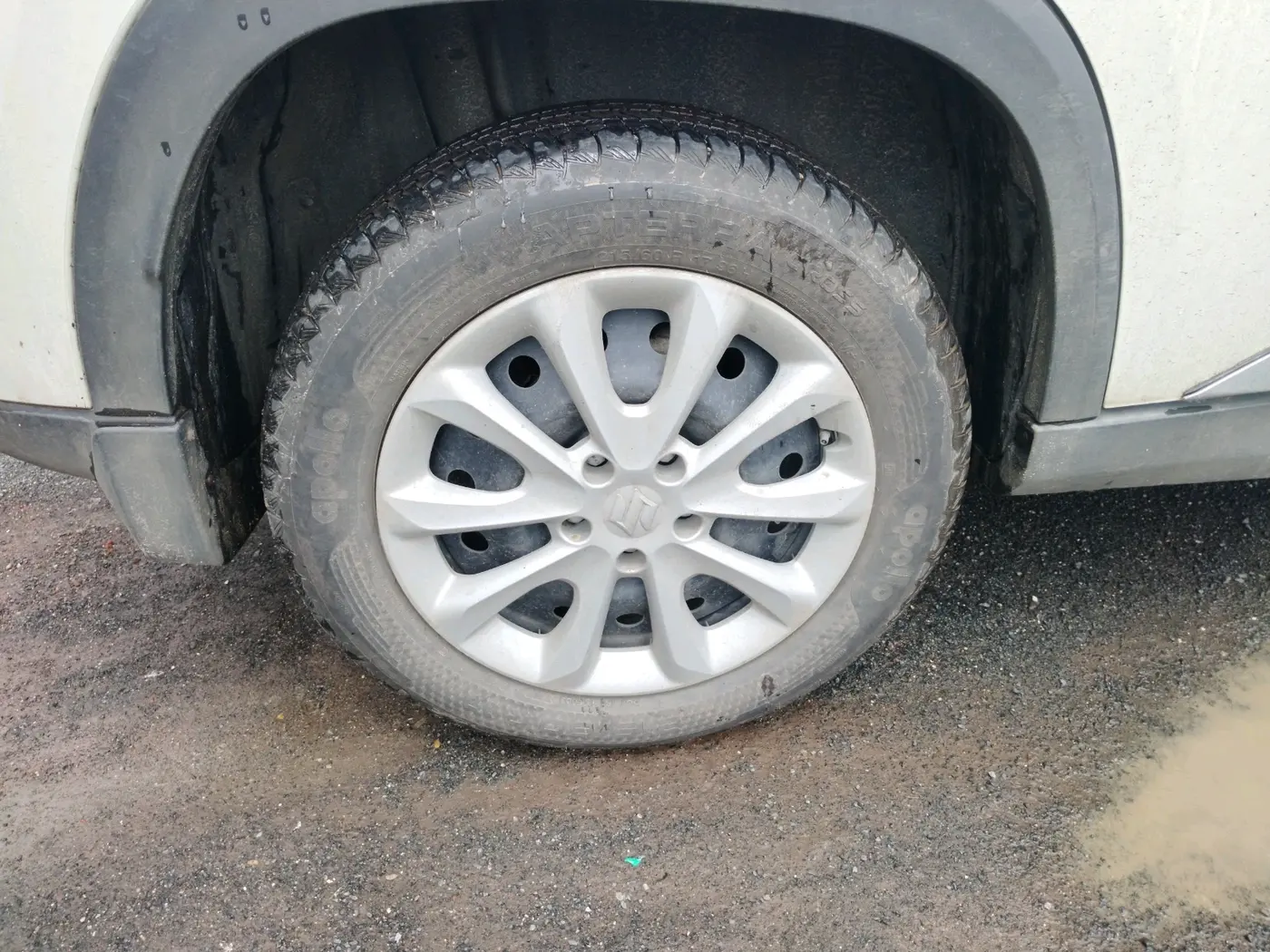 2024 Maruti Grand Vitara DELTA SMART HYBRID, Petrol, Manual, 21,135 km, tyre