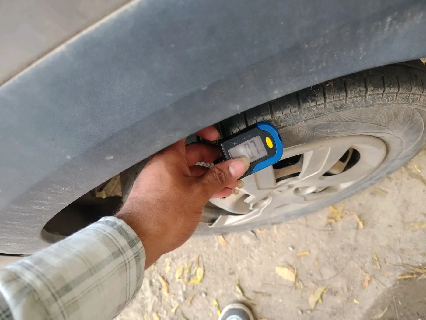 2018 Renault Kwid RXL, Petrol, Manual, 1,08,190 km, tyre